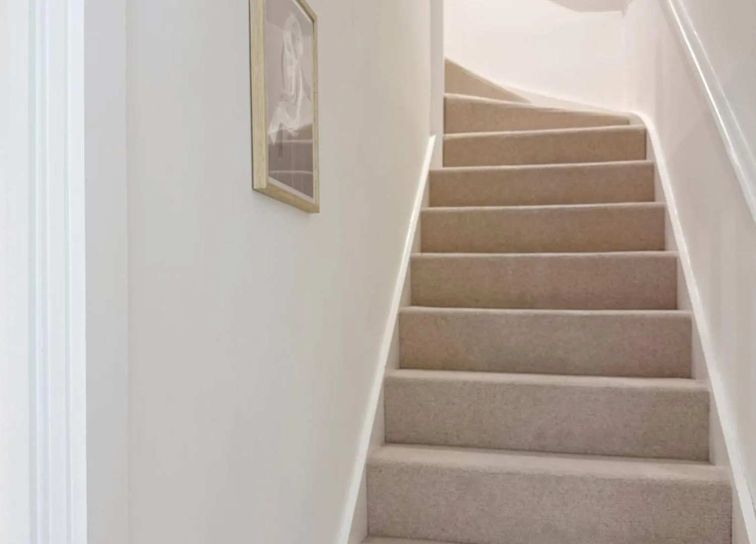 Stylish 3 Bed Apartment Near London City Airport United Kingdom