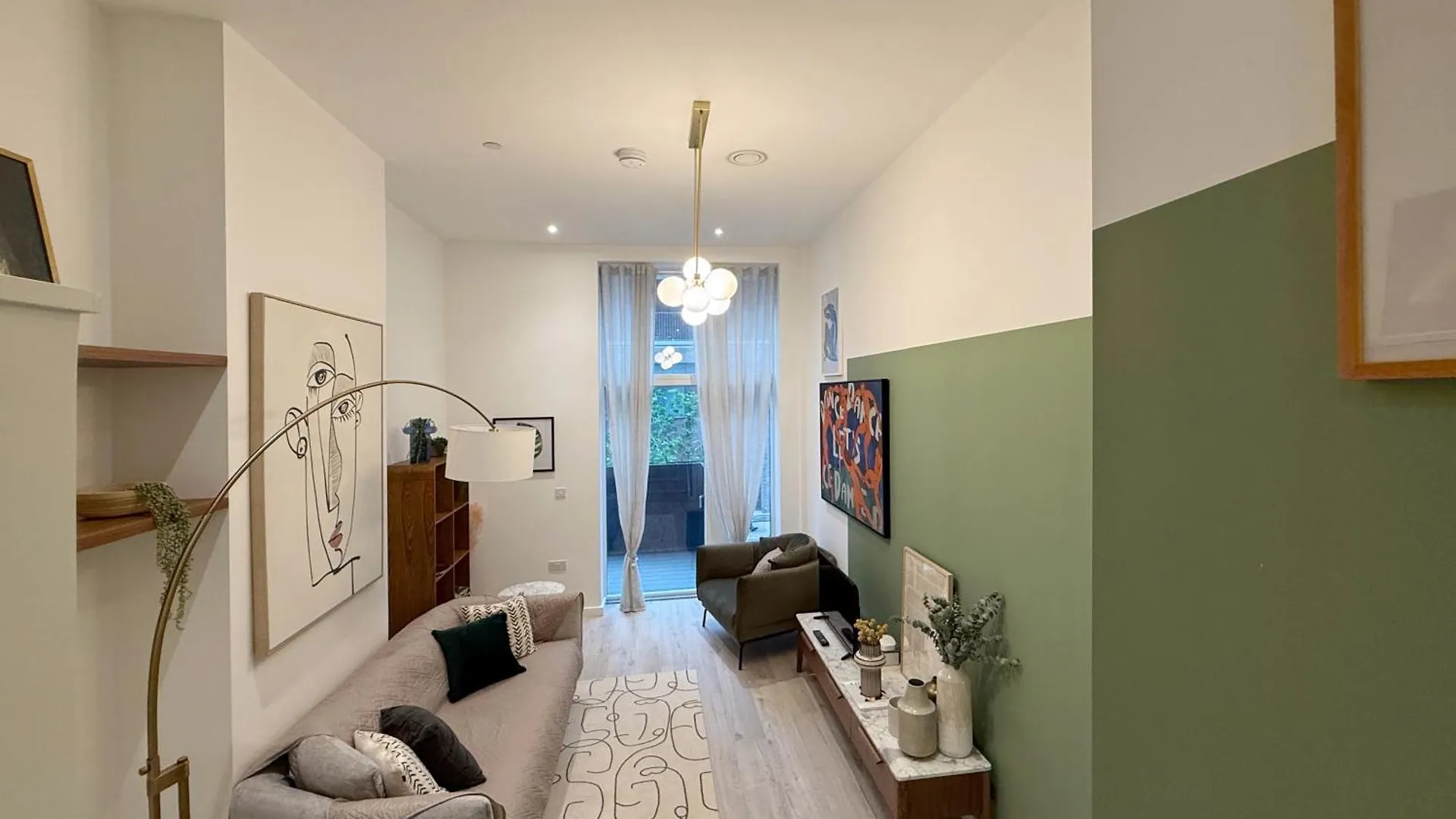 Stylish 3 Bed Apartment Near London City Airport United Kingdom