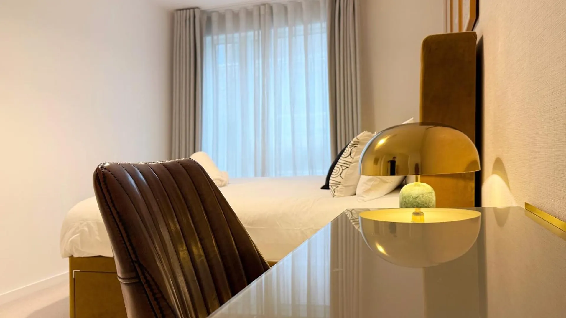 Stylish 3 Bed Apartment Near London City Airport United Kingdom